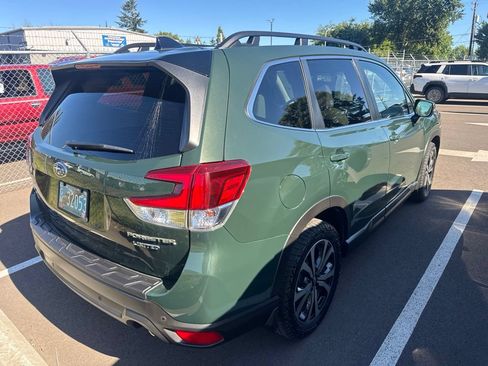 Used 2024 Subaru Forester Limited AWD/4WD image 3