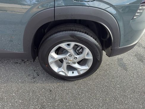 New 2026 Chevrolet Trax LS w/ LS Convenience Package image 18