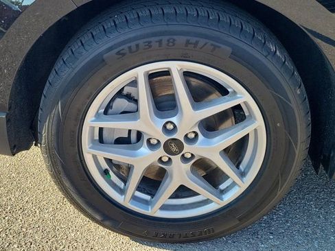 Used 2024 Ford Edge SEL image 11