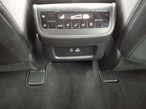 Used 2024 Nissan Pathfinder SV image 20