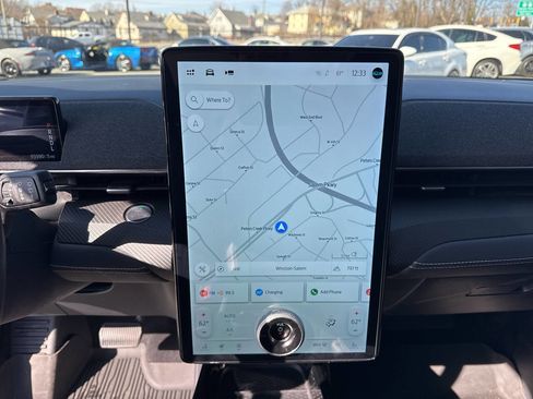 Used 2021 Ford Mustang Mach-E Premium image 18