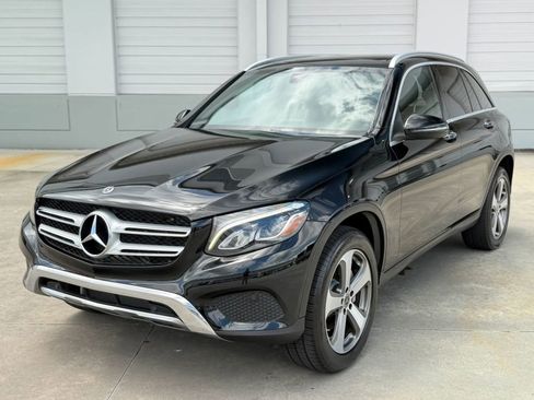 Used 2019 Mercedes-Benz GLC 300 w/ Premium Package image 1