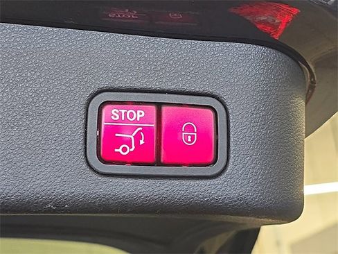 Used 2015 Mercedes-Benz ML 350 4MATIC image 16