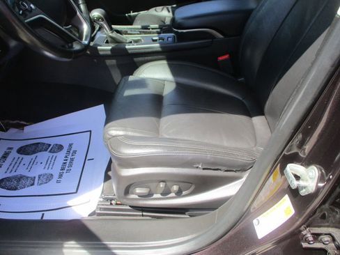 Used 2015 Buick LaCrosse Leather image 10