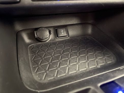 Certified 2022 Toyota RAV4 XLE Premium FWD image 30