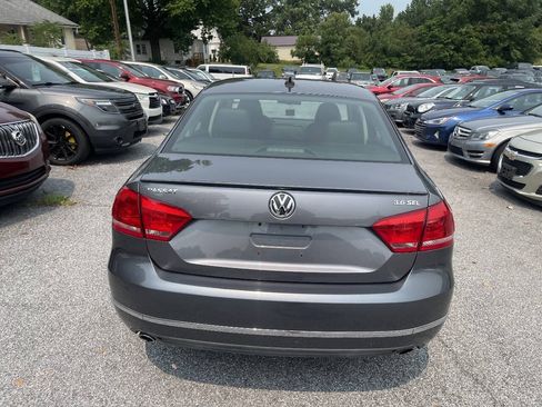 Used 2012 Volkswagen Passat 3.6 SEL Premium FWD image 7