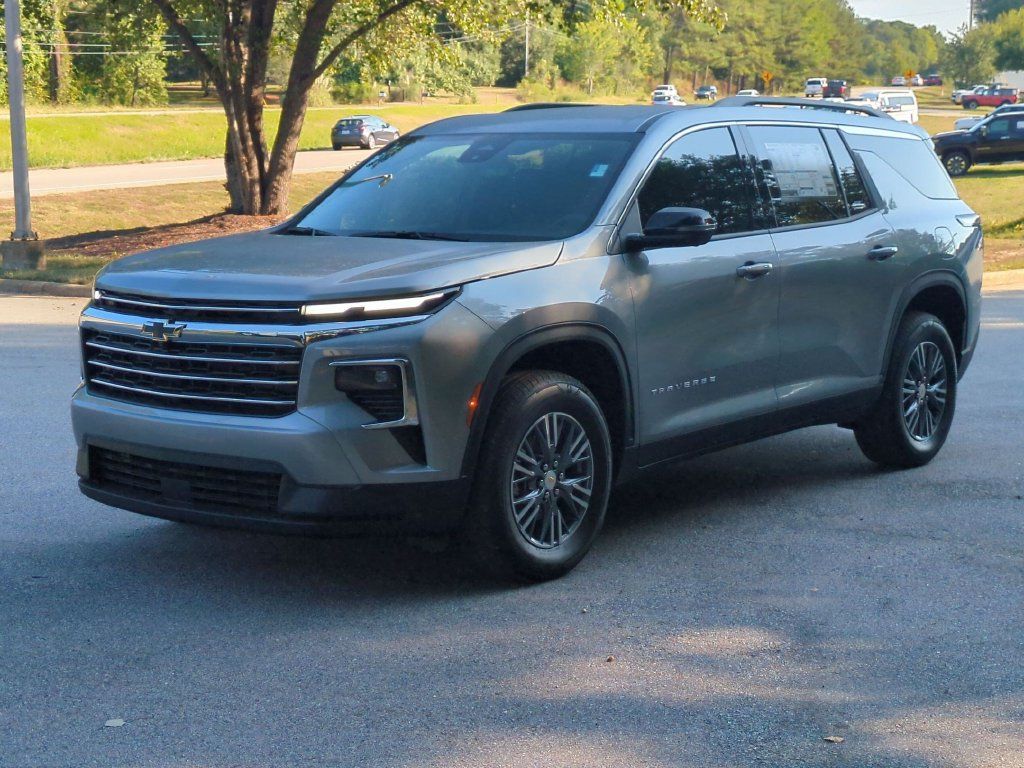 New 2027 Chevrolet Traverse LT w/ Driver Confidence Package AWD/4WD image 8