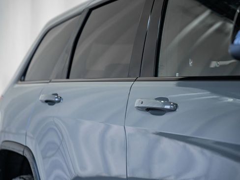 Certified 2021 Jeep Grand Cherokee Freedom Edition image 21