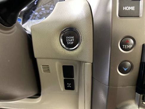 Used 2019 Lexus GX 460 Premium w/ Premium Package AWD/4WD image 17
