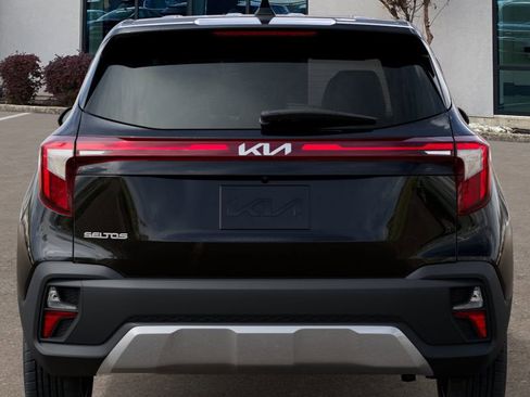 New 2026 Kia Seltos LX image 13