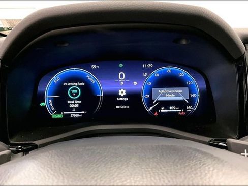 Used 2025 Toyota Camry XSE FWD image 29