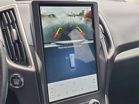 Used 2024 Ford Edge SEL image 20