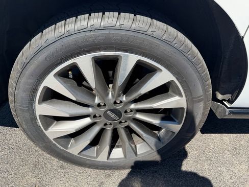 Used 2020 Lincoln Navigator L Reserve w/ Luxury Package AWD/4WD image 8