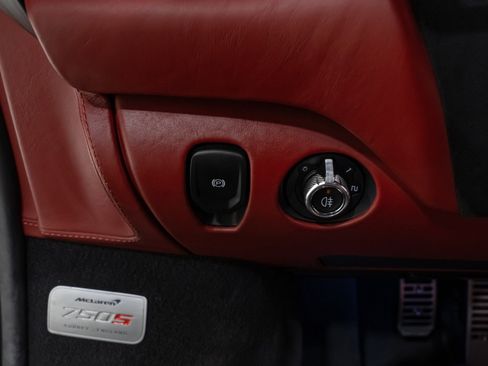 Used 2024 McLaren 750S Spider image 56