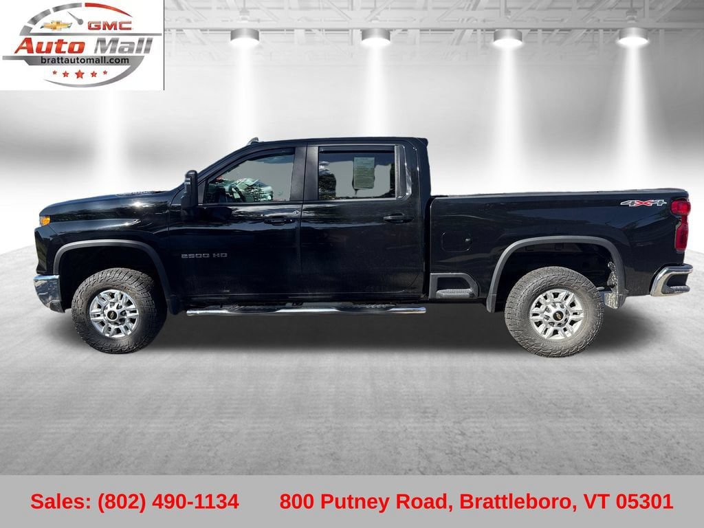Used 2024 Chevrolet Silverado 2500 LT w/ Convenience Package AWD/4WD image 2