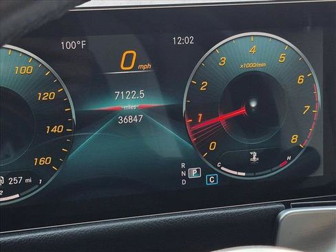Used 2022 Mercedes-Benz GLB 250 4MATIC image 11