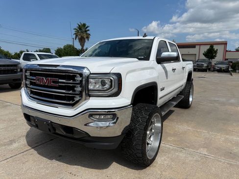 Used 2017 GMC Sierra 1500 SLT w/ Texas SLT Premium Package RWD image 3