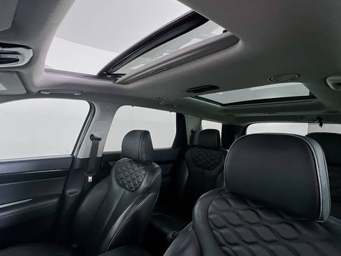 Certified 2022 Hyundai Palisade Limited w/ Winter Package AWD/4WD image 22
