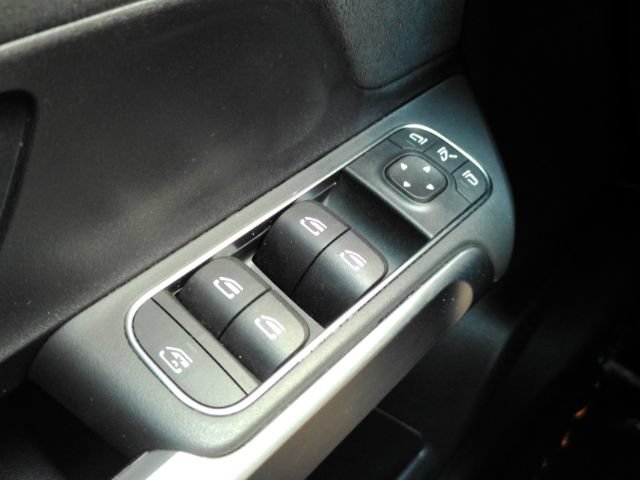 Used 2022 Mercedes-Benz GLB 250 image 33