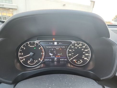 Used 2023 Nissan Altima 2.0 SR FWD image 16