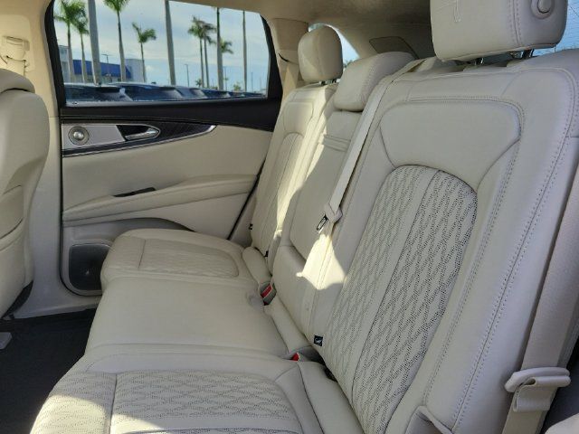 Certified 2019 Lincoln Nautilus Black Label FWD image 17