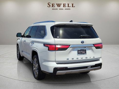 Used 2024 Toyota Sequoia Capstone image 3