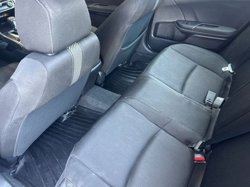Used 2018 Honda Civic EX image 15