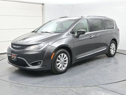 Used 2019 Chrysler Pacifica Touring-L
