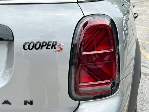 Certified 2024 MINI Cooper Countryman S w/ Premium Package FWD image 32