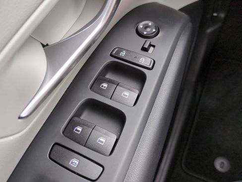 Certified 2024 Hyundai Tucson SE image 13