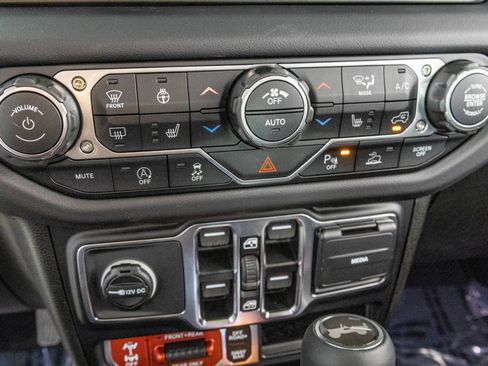 New 2026 Jeep Wrangler Unlimited Rubicon AWD/4WD image 25