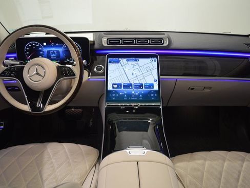 Used 2024 Mercedes-Benz S 580e 4MATIC Sedan image 38
