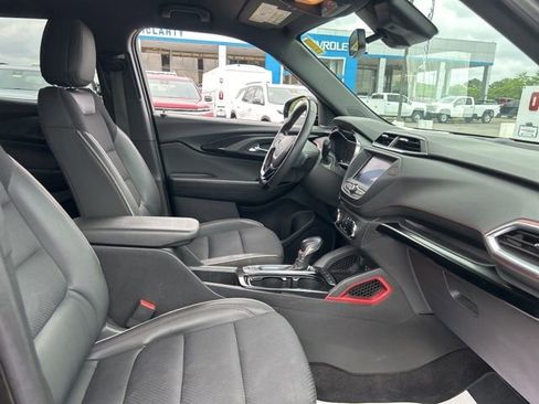 Used 2023 Chevrolet TrailBlazer RS FWD image 31