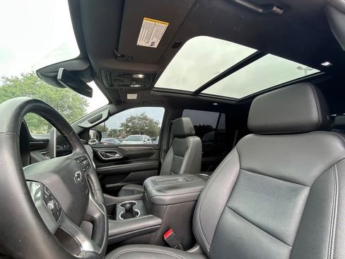 Used 2023 Chevrolet Tahoe Z71 w/ Luxury Package AWD/4WD image 12