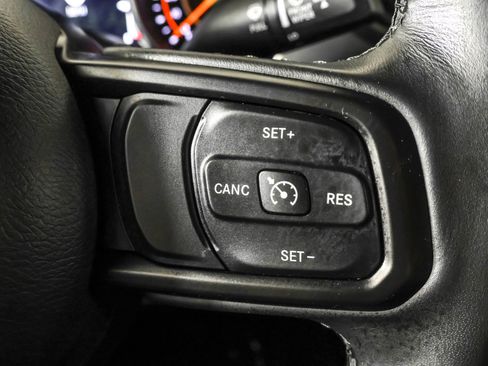 Used 2022 Jeep Wrangler Unlimited Sport image 32