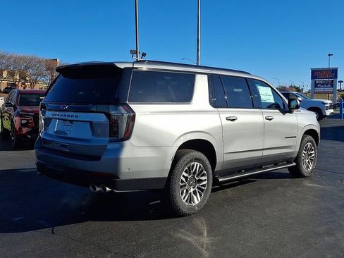 New 2026 Chevrolet Suburban Z71 w/ Comfort Package image 6