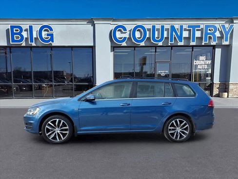 Used 2016 Volkswagen Golf Limited Edition image 2