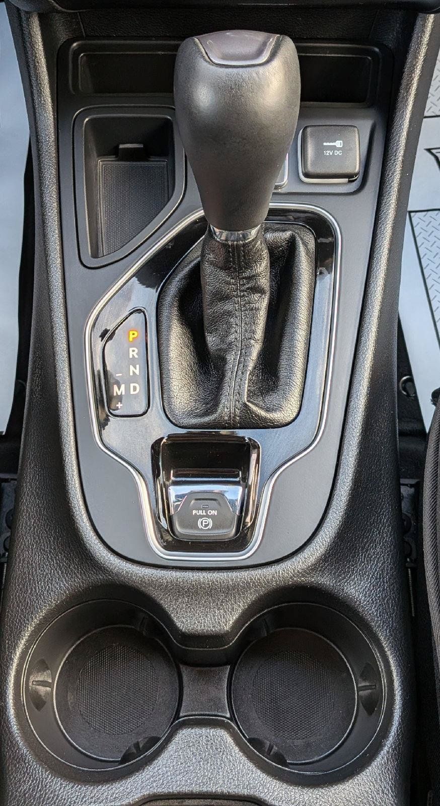 Used 2020 Jeep Cherokee Limited FWD image 20