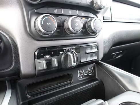 Used 2021 RAM 1500 Big Horn image 25