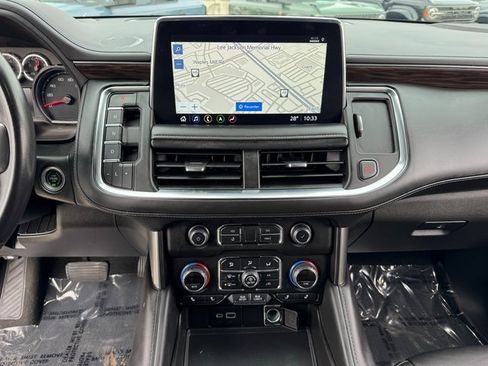 Used 2021 Chevrolet Suburban Z71 w/ Rear Media and Nav Package image 27