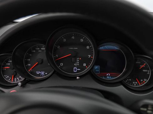 Used 2014 Porsche Cayenne Platinum Edition AWD/4WD image 19