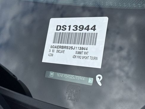 Used 2025 Buick Enclave Sport Touring w/ Power Package image 41