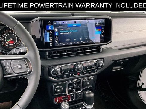 Used 2024 Jeep Wrangler Unlimited Sport AWD/4WD image 8