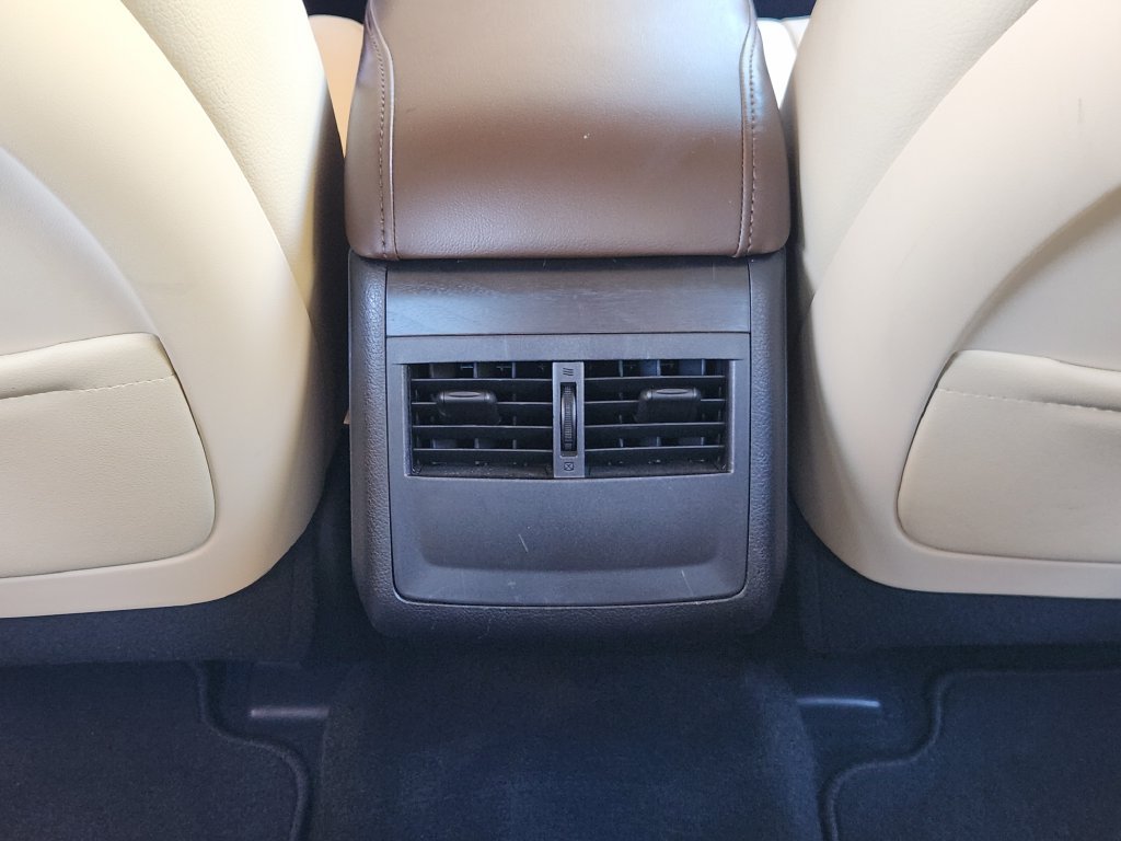 Used 2016 Toyota Avalon XLE Premium FWD image 21