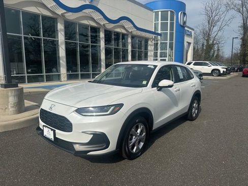 Used 2024 Honda HR-V LX image 4