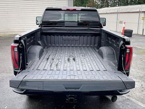 Used 2025 GMC Sierra 3500 AT4 w/ AT4 Premium Plus Package image 35