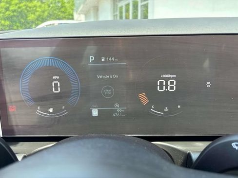 Certified 2025 Hyundai Tucson SE AWD/4WD image 17