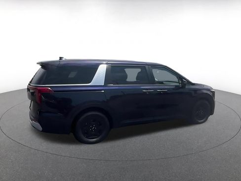 Used 2026 Kia Carnival FWD image 15