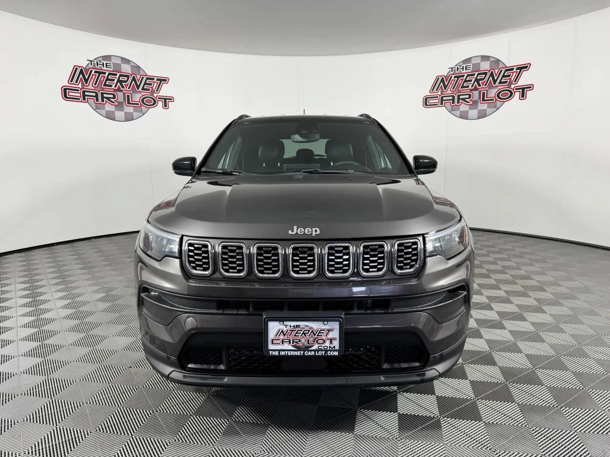 Used 2023 Jeep Compass Limited AWD/4WD image 2