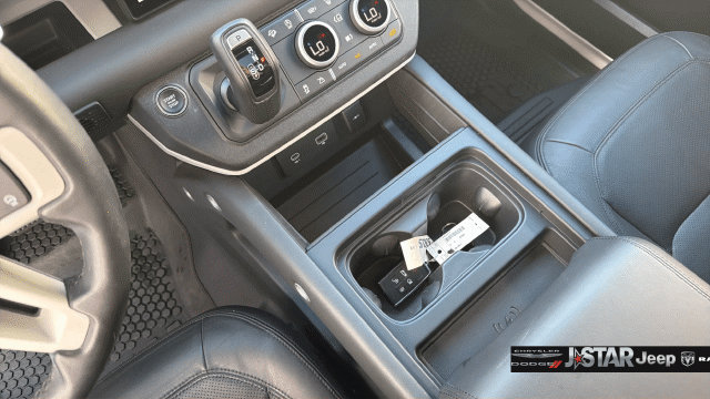 Used 2023 Land Rover Defender 90 S AWD/4WD image 23